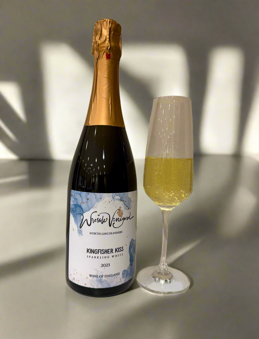 WEB “Kingfisher Kiss” - 2023 - Sparkling White